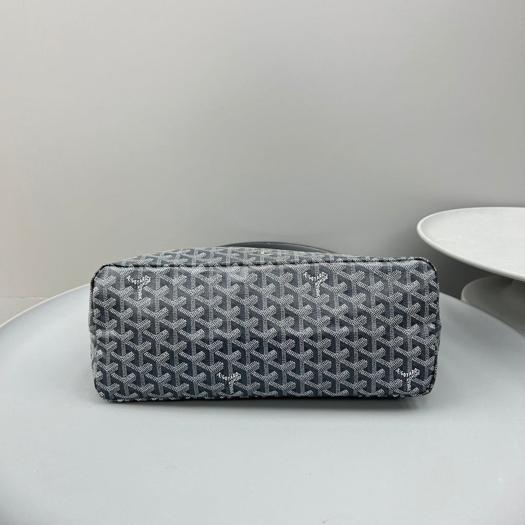 HOBO BOHÈME 34 IN GREY GOYARDINE CANVAS AND CALFSKIN