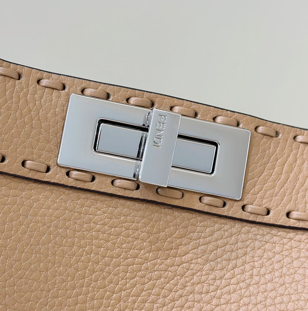 PEEKABOO ISEEU 33 IN CIDER BROWN GRAINED CALFSKIN SILVER HARDWARE