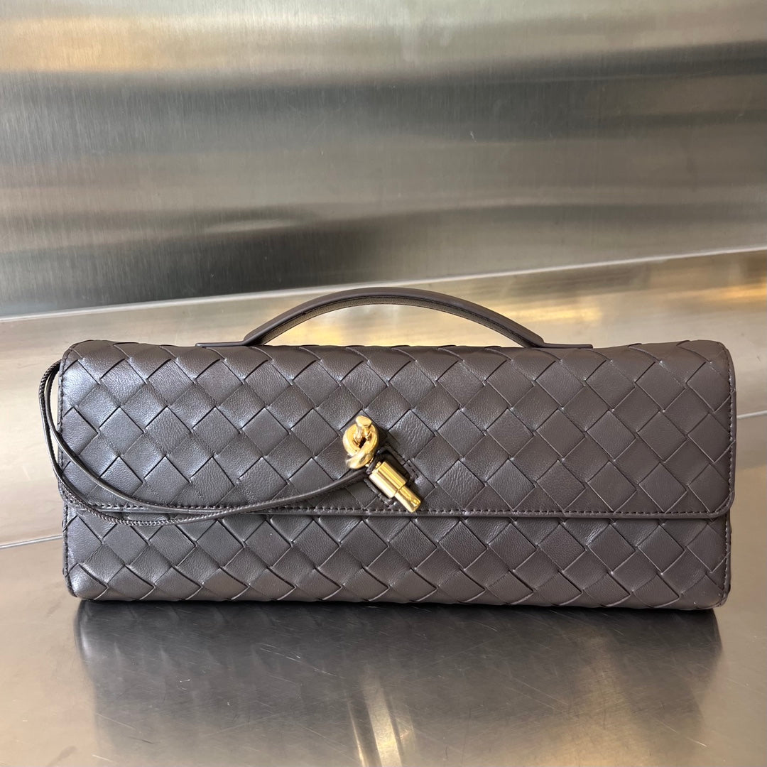 Clutches & Evening Bags