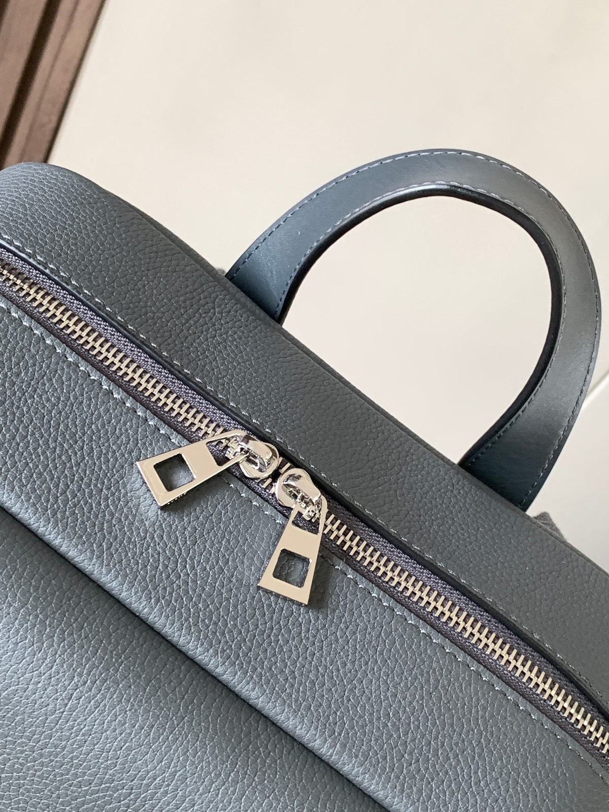 LO Backpack
