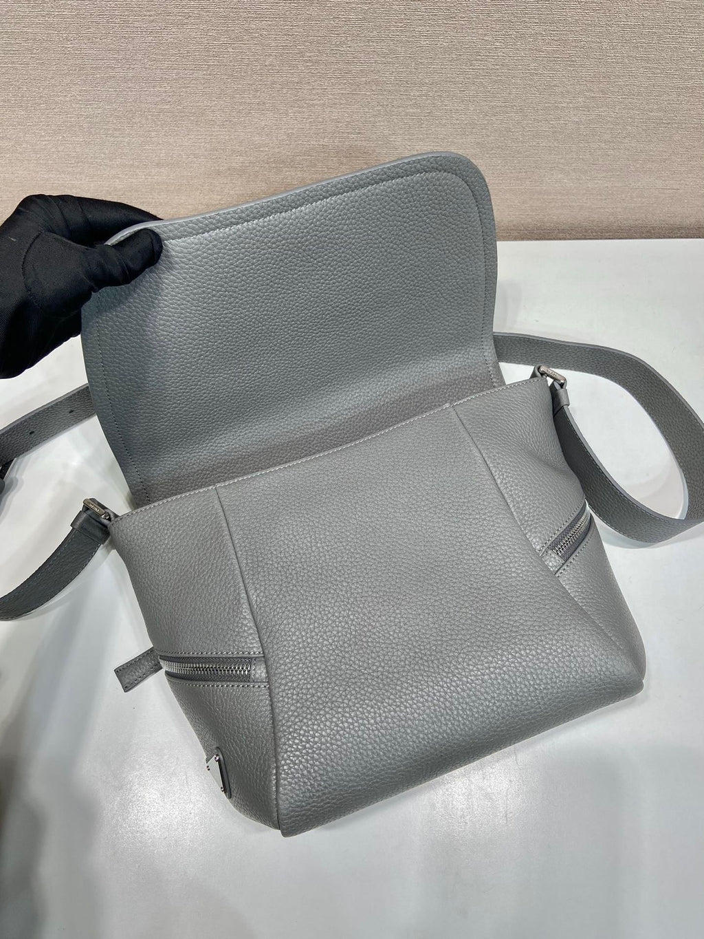 PRA Messenger Bag