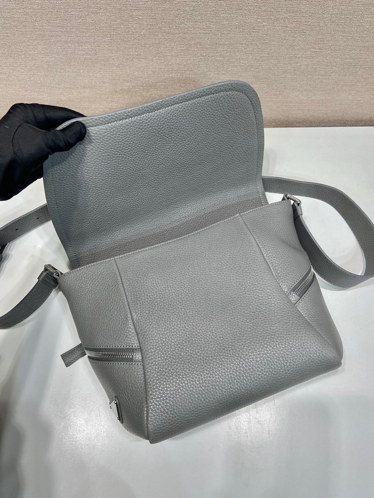 PRA Messenger Bag