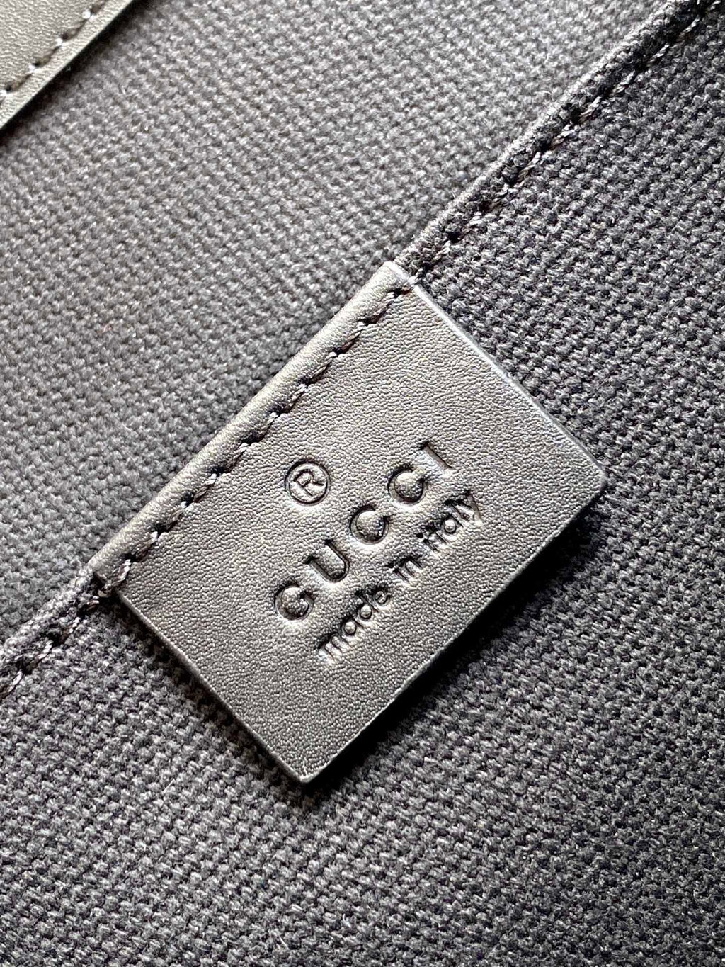 GUC Messenger Bag