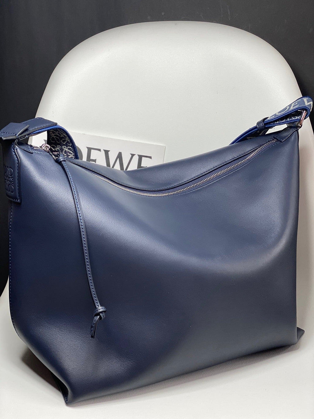 LO Messenger Bag