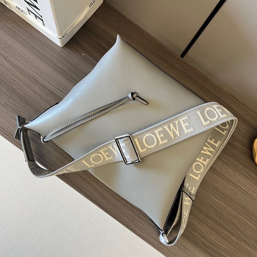 LO Messenger Bag