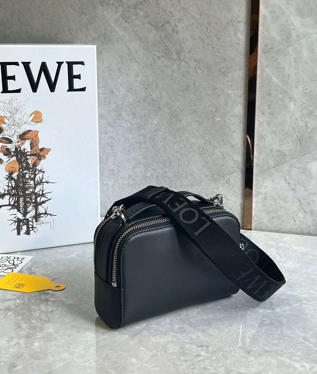 LO Messenger Bag