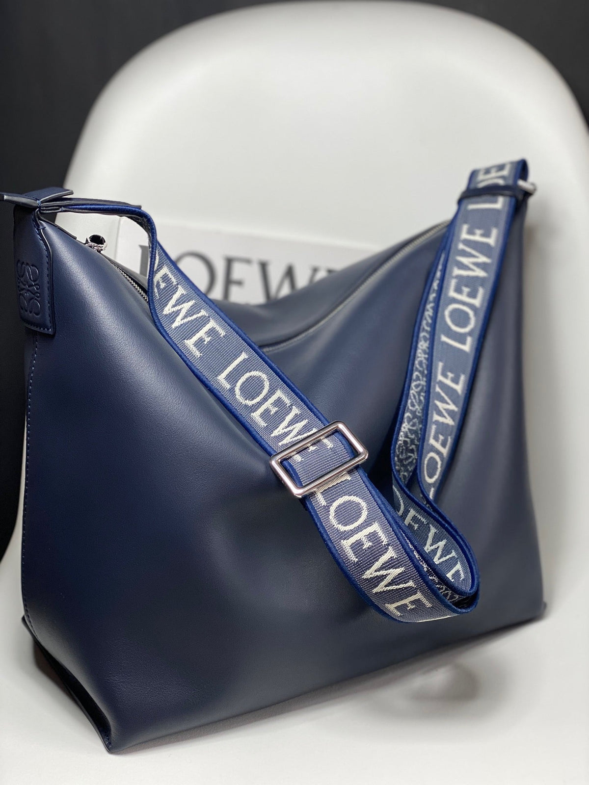 LO Messenger Bag