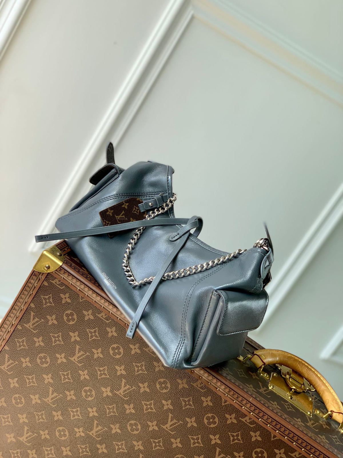 CARRYALL CARGO VIBE PM 33.5 IN GREY LAMBSKIN BROWN MONOGRAM TAG
