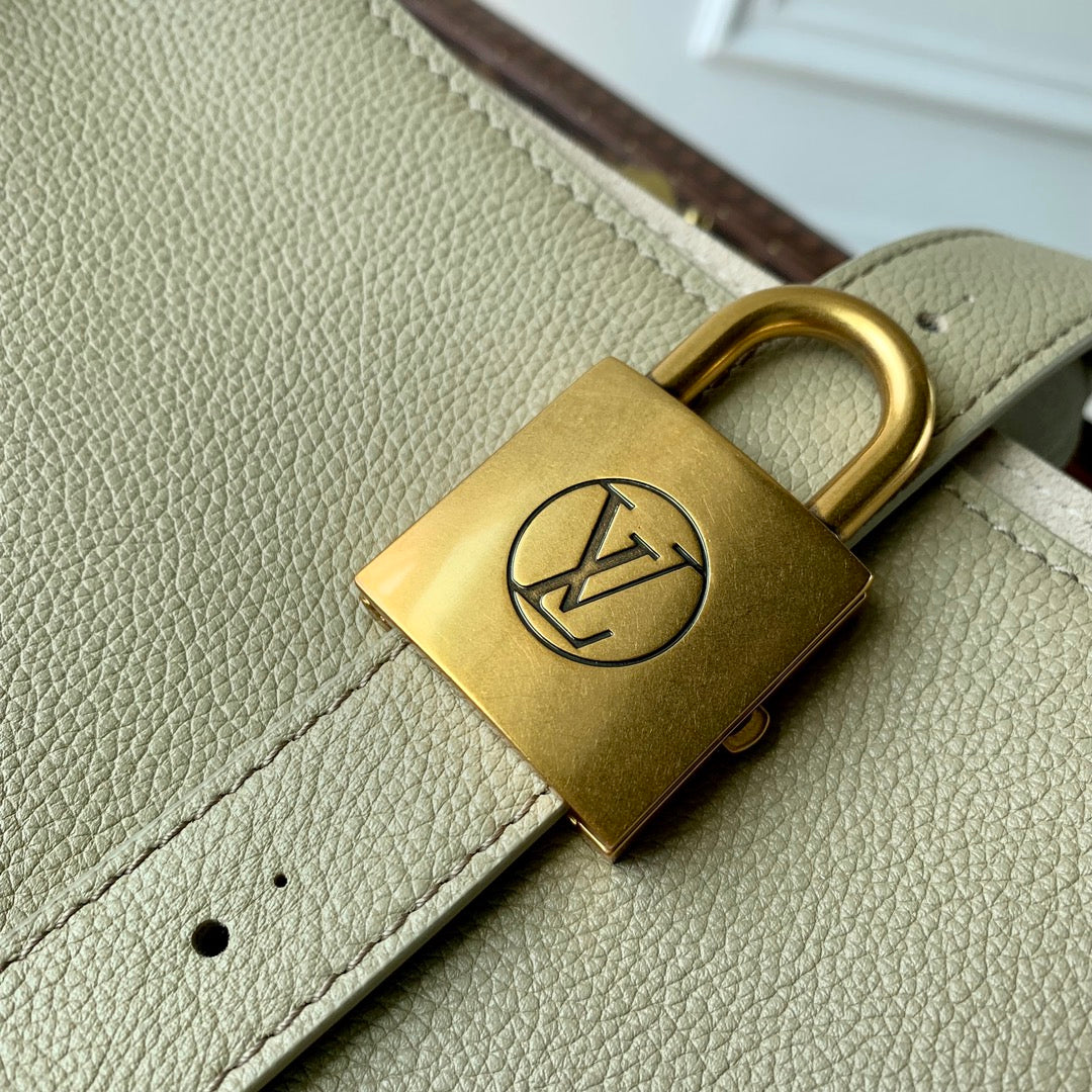 LOW KEY CABAS MM BAG 47 IN BASIL GREEN GRAINED CALFSKIN
