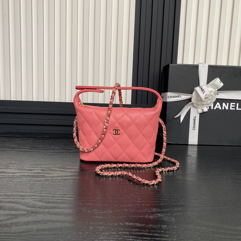 HOBO BAG 21 IN FROLY PINK GRAINED CALFSKIN GOLD HARDWARE